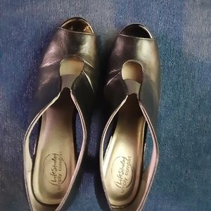 Black peep toe shoes